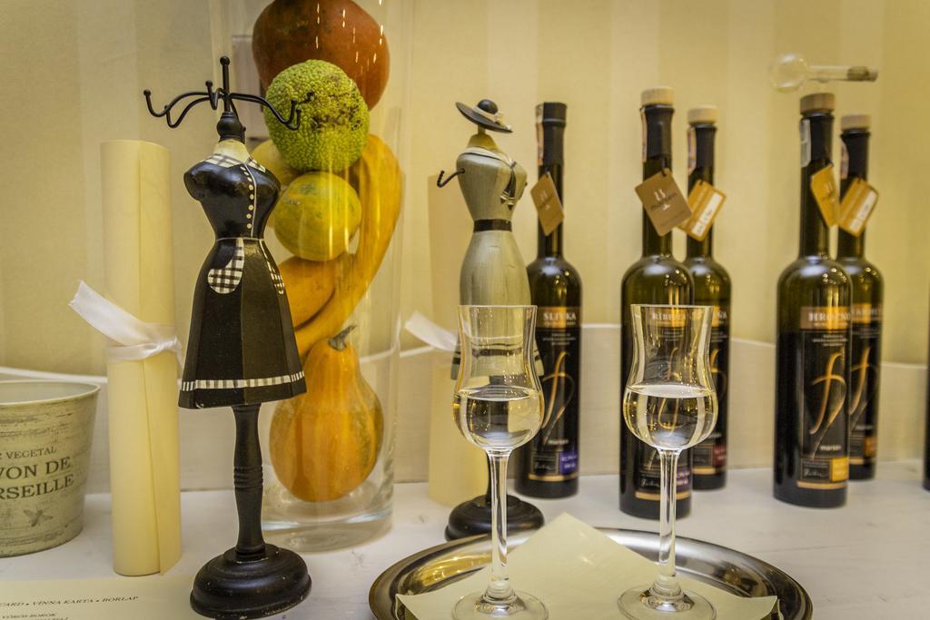 Hotel Diva Kacica Restaurant & Pansion Komárno Exteriér fotografie